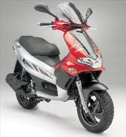 Vespa Scuter