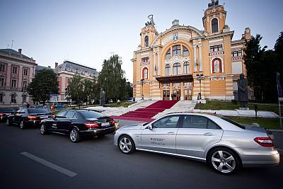 833680_1541986_1021_681_Mercedes-Benz_TIFF_2010_(5)