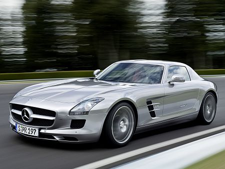 Mercedes Benz SLS 63 AMG