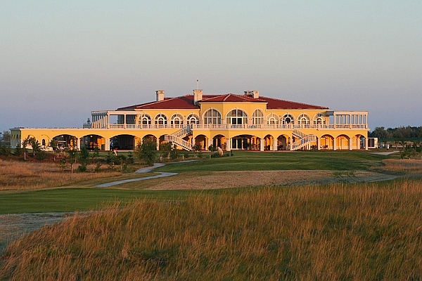 Lighthouse Golf