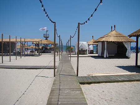 Skol Land - Mamaia